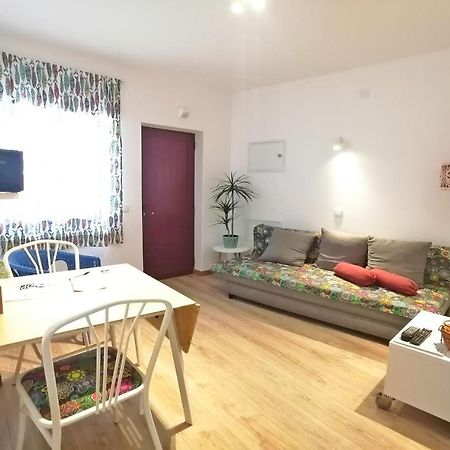 A41 - Olive Tree Street 1 Bed Flat Apartment Lagos Exterior photo